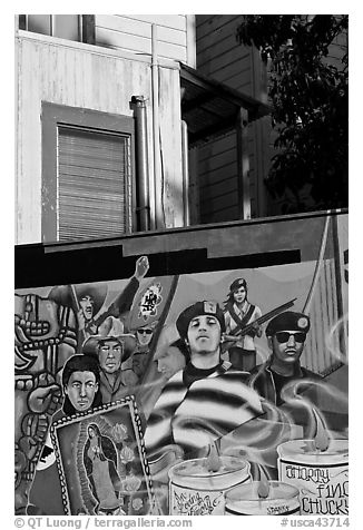 Political mural and facade detail, Mission District. San Francisco, California, USA (black and white)