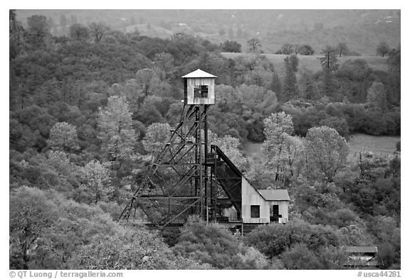 Hills and Kennedy Mine structures, Jackson. California, USA (black and white)