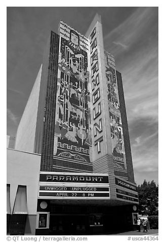 Paramount Theater. Oakland, California, USA (black and white)