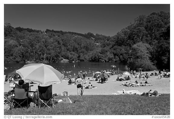 Anza Lake, Tilden Park. Berkeley, California, USA