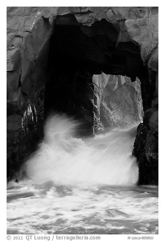 Wave flowing through Pfeiffer Beach. Big Sur, California, USA