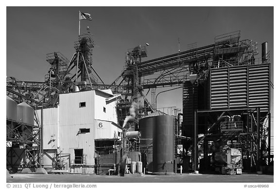 Grain mill, Oakdale. California, USA