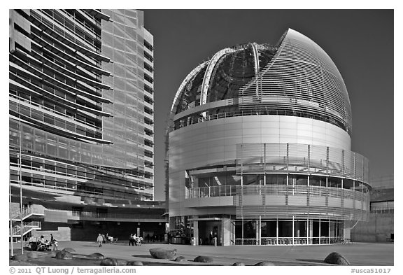 Rotunda, San Jose City Hall. San Jose, California, USA (black and white)