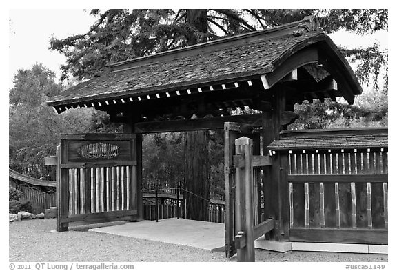 Gate. Saragota,  California, USA (black and white)