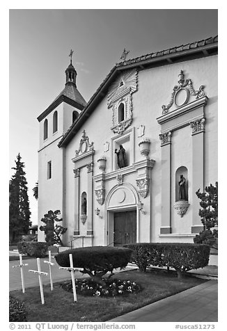 Santa Clara University Mission Santa Clara de Asis. Santa Clara,  California, USA (black and white)