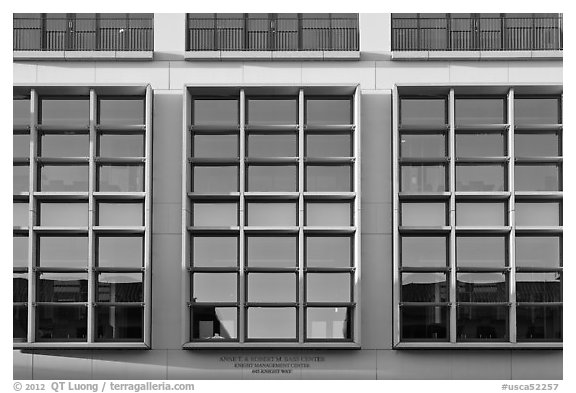 Facade detail, Knight Management Center, Stanford Business School. Stanford University, California, USA (black and white)