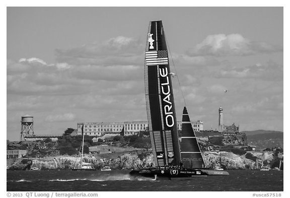 Oracle Team USA 17 boat sails to victory in front of Alcatraz during winner-take-all race. San Francisco, California, USA