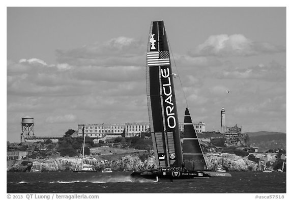 Oracle Team USA 17 boat sails to victory in front of Alcatraz during winner-take-all race. San Francisco, California, USA (black and white)