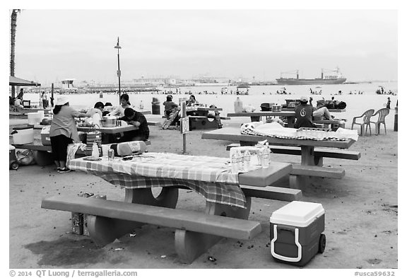 Picnic tables on beach, San Pedro. Los Angeles, California, USA (black and white)