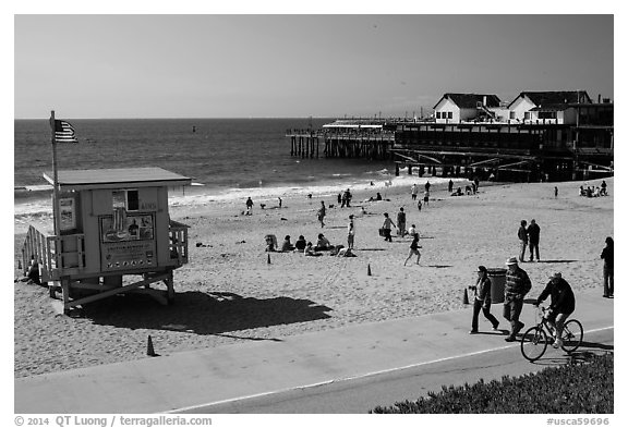 Redondo Beach pier, Redondo Beach. Los Angeles, California, USA (black and white)