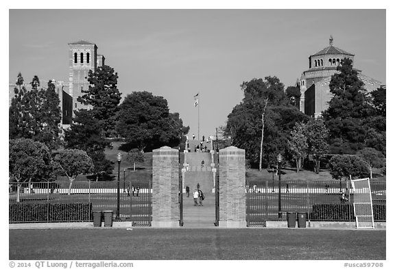 Janss Steps, University of California at Los Angeles, Westwood. Los Angeles, California, USA (black and white)