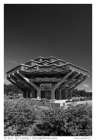 Geisel Library designed by William Pereira, University of California. La Jolla, San Diego, California, USA (black and white)