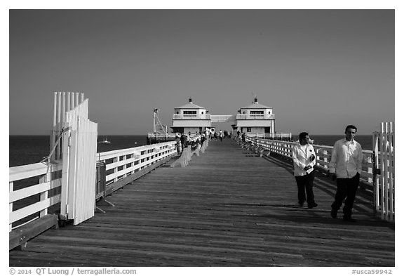 Malibu Pier. Los Angeles, California, USA (black and white)