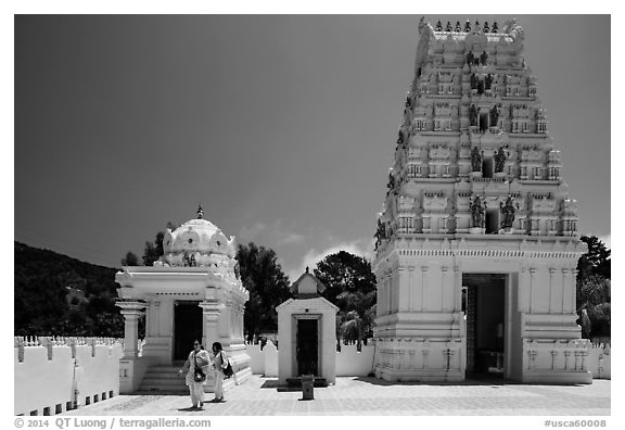 Women visiting Malibu Hindu Temple, Calabasas. Los Angeles, California, USA (black and white)
