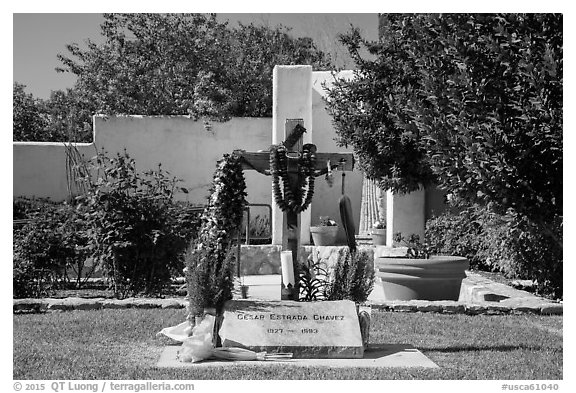 Grave of Cesar Chavez, Cesar Chavez National Monument, Keene. California, USA (black and white)