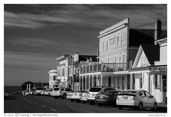 Mendocino Hotel and main street. Mendocino, California, USA (black and white)