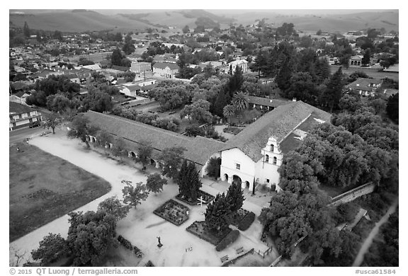 Aerial view of Mission San Juan and San Juan Bautista. San Juan Bautista, California, USA (black and white)
