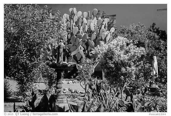 Courtyard, Mission San Juan. San Juan Bautista, California, USA (black and white)