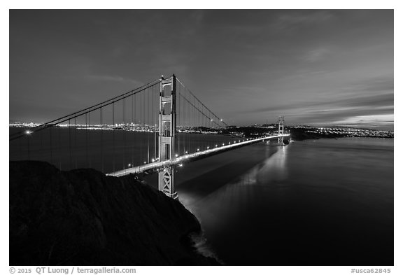 Golden Gate Bridge and city from Battery Spencer, dusk. San Francisco, California, USA (black and white)