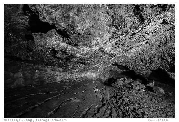Golden Dome Cave Lava tube. Lava Beds National Monument, California, USA (black and white)