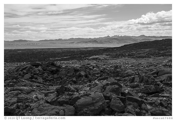 Basaltic pahoehoe lava plain. Mojave Trails National Monument, California, USA