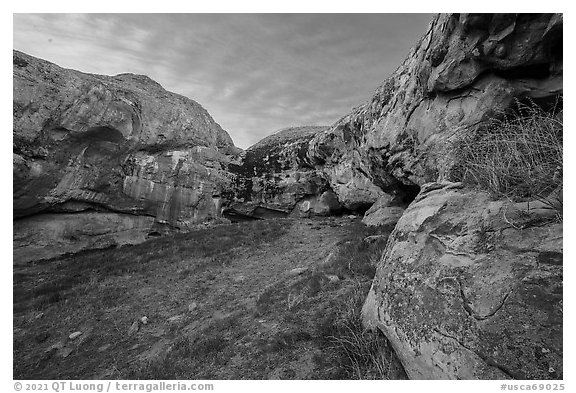 Inside the U-shaped Painted Rock. Carrizo Plain National Monument, California, USA (black and white)