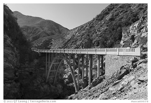 Bridge to Nowhere. San Gabriel Mountains National Monument, California, USA (black and white)