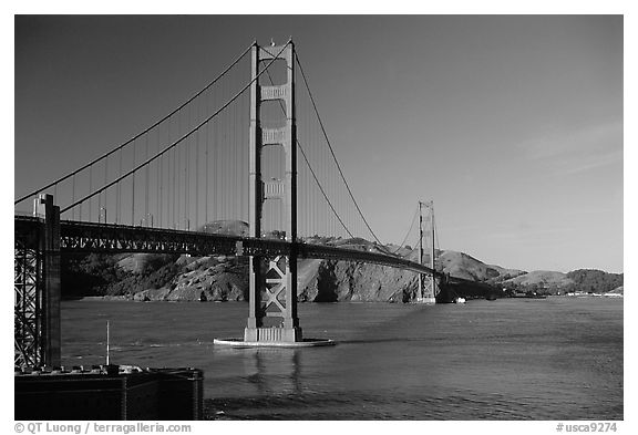 Golden Gate bridge, afternoon. San Francisco, California, USA (black and white)