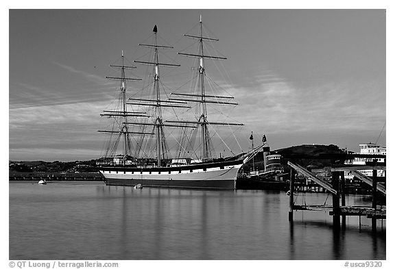 The Balclutha at sunset. San Francisco, California, USA (black and white)