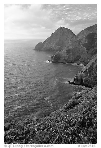 Coastline near Devil's slide, sunset. San Mateo County, California, USA