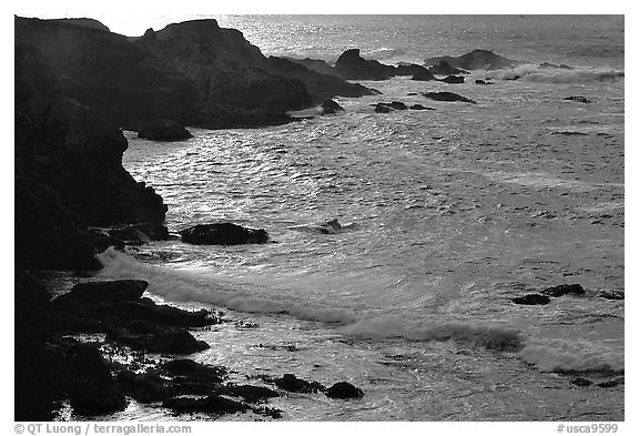 Rocks and surf, Garapata State Park, afternoon. Big Sur, California, USA (black and white)