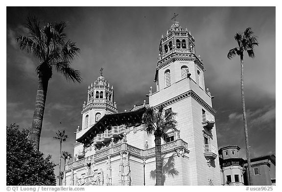 Hearst Castle. California, USA (black and white)