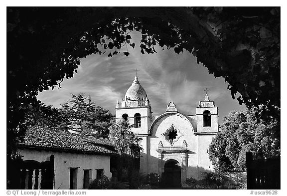 Mission San Carlos Borromeo Del Rio Carmelo. Carmel-by-the-Sea, California, USA (black and white)