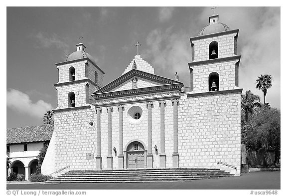 Chapel facade, Mission Santa Barbara, morning. Santa Barbara, California, USA (black and white)