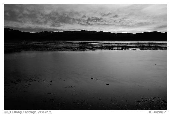 Bridgeport Reservoir, sunset. California, USA (black and white)