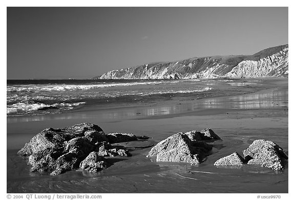 McClures Beach, looking north, afternoon. Point Reyes National Seashore, California, USA (black and white)