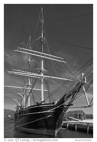 Charles W Morgan historic wooden whaleship. Mystic, Connecticut, USA (black and white)