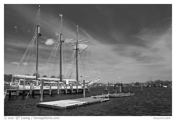 Mystic River. Mystic, Connecticut, USA (black and white)