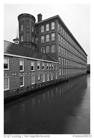 Boott Cottom Mills and canal, Lowell National Historical Park. Massachussets, USA (black and white)