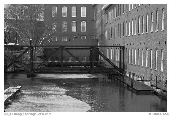 Eastern Canal and Boots Mills, Lowell National Historical Park. Massachussets, USA