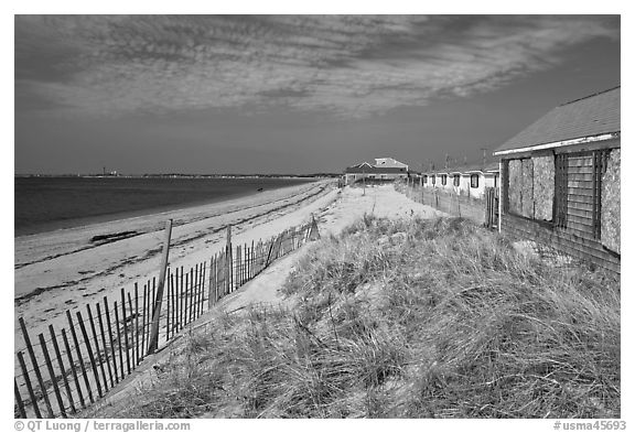 Cottages and beach, Truro. Cape Cod, Massachussets, USA