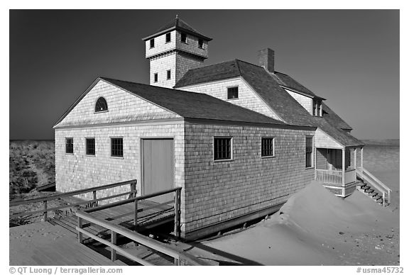 Historic life-saving station, Race Point Beach, Cape Cod National Seashore. Cape Cod, Massachussets, USA (black and white)