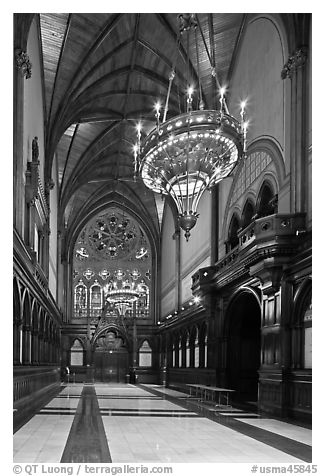 Inside Memorial Hall, Harvard University, Cambridge. Boston, Massachussets, USA (black and white)