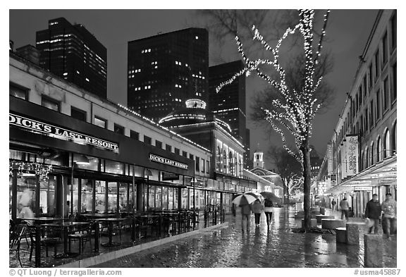 Rainy evening, Faneuil Hall marketplace. Boston, Massachussets, USA (black and white)