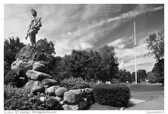 Hayes Memorial Fountain, Battle Green, Lexington. Massachussets, USA (black and white)