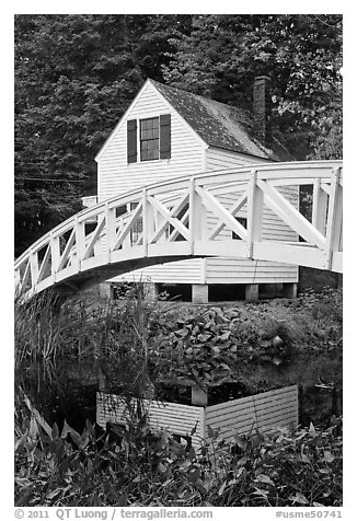 House and arched bridge. Maine, USA (black and white)