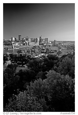 Saint Paul and the Mississipi River, early morning. Minnesota, USA