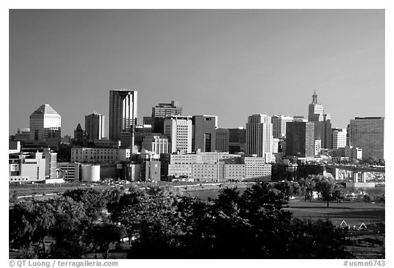 Saint Paul skyline, early morning. Minnesota, USA (black and white)