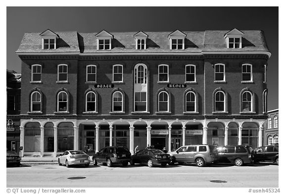 Building on main street. Concord, New Hampshire, USA (black and white)