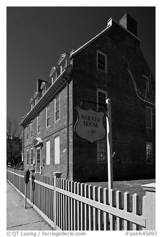 Warner house and fence. Portsmouth, New Hampshire, USA (black and white)